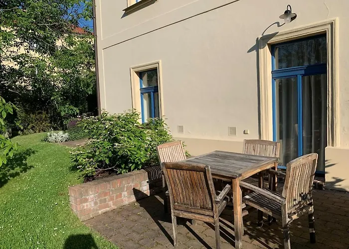 Apartman Art Nouveau With Garden Close To Center *